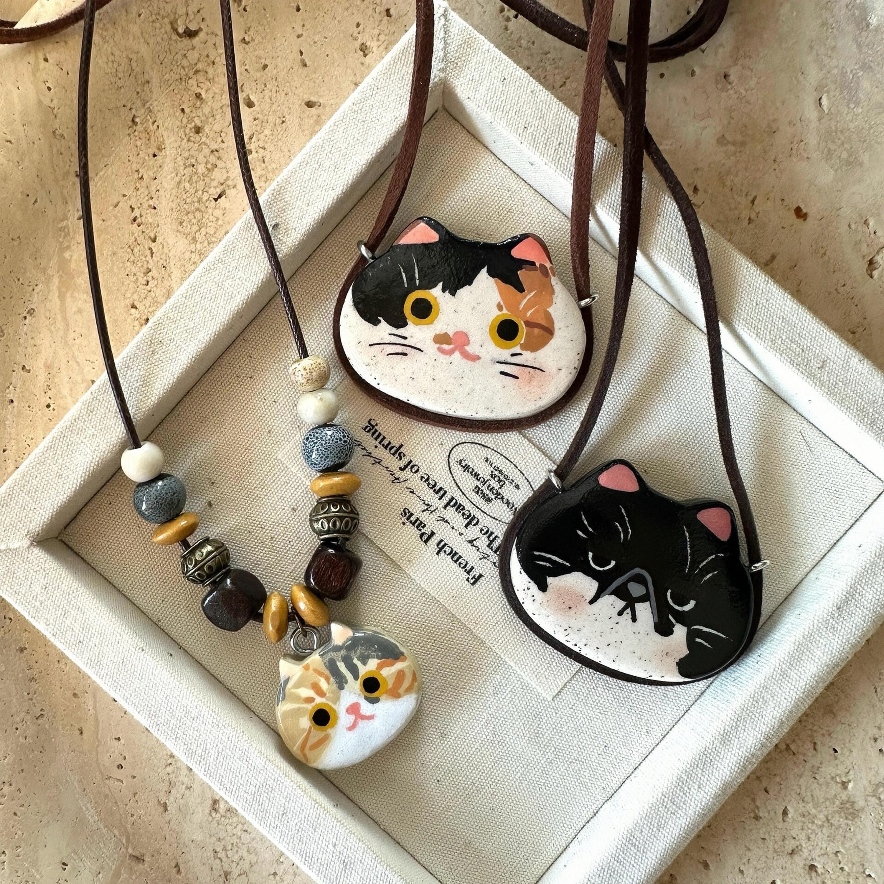 Custom Cat Portrait Necklace – Handmade Clay Pet Pendant, Cat Lover Gift