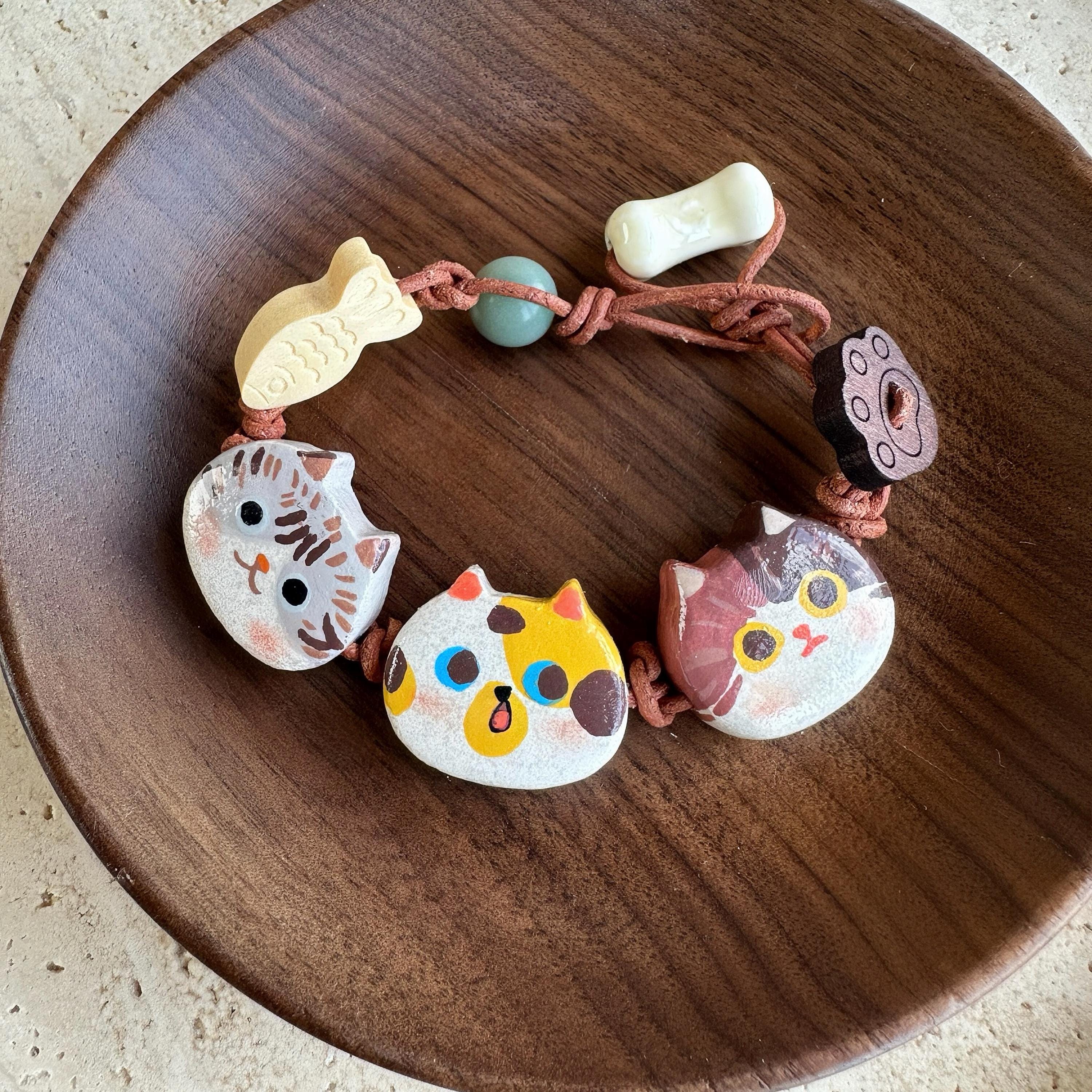 Custom Cat Portrait Bracelet – Handmade Beaded Pet Memorial Jewelry