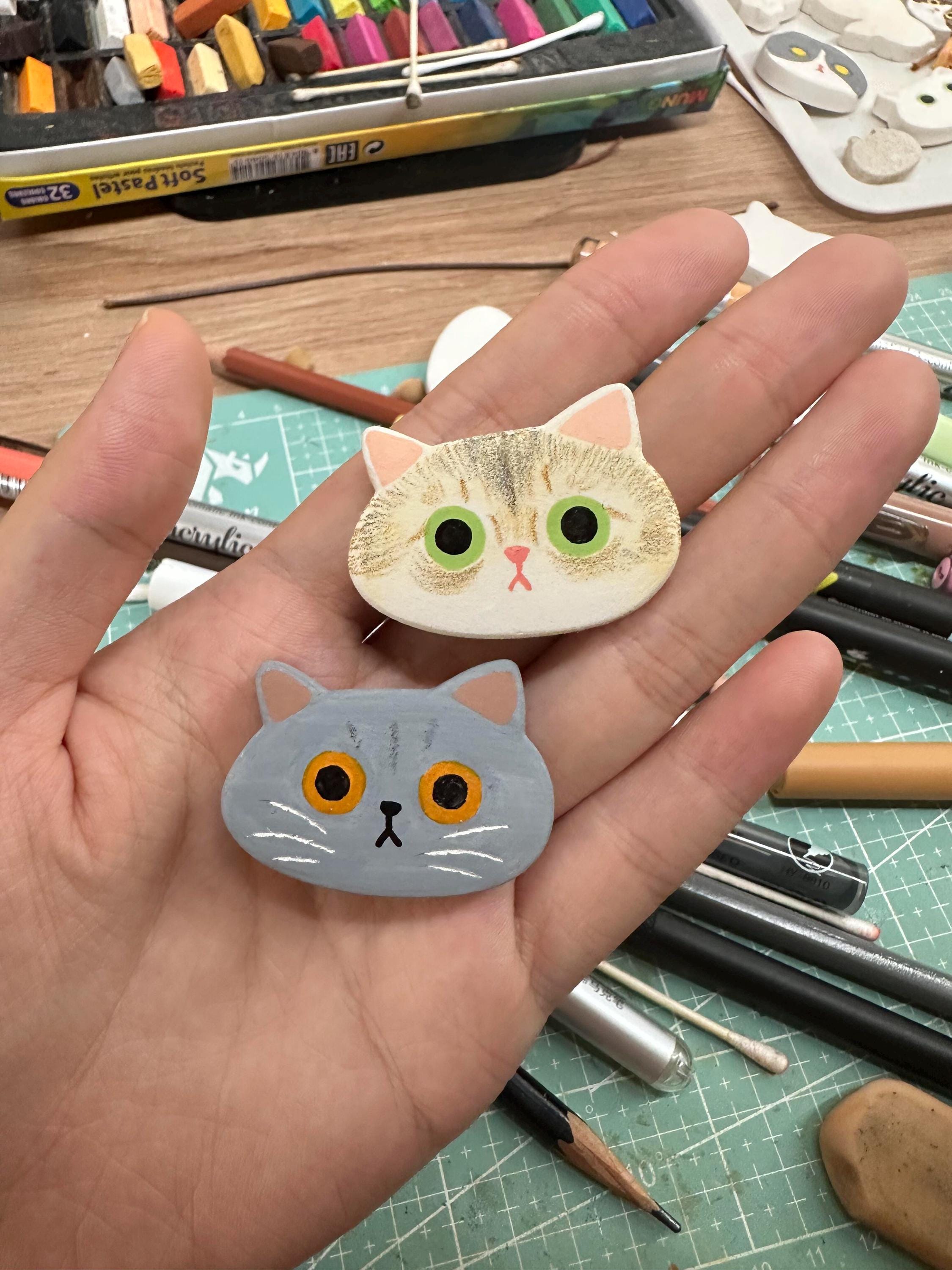 Custom Cat Face Keychain – Handmade Stone Clay Fridge Magnet, Brooch