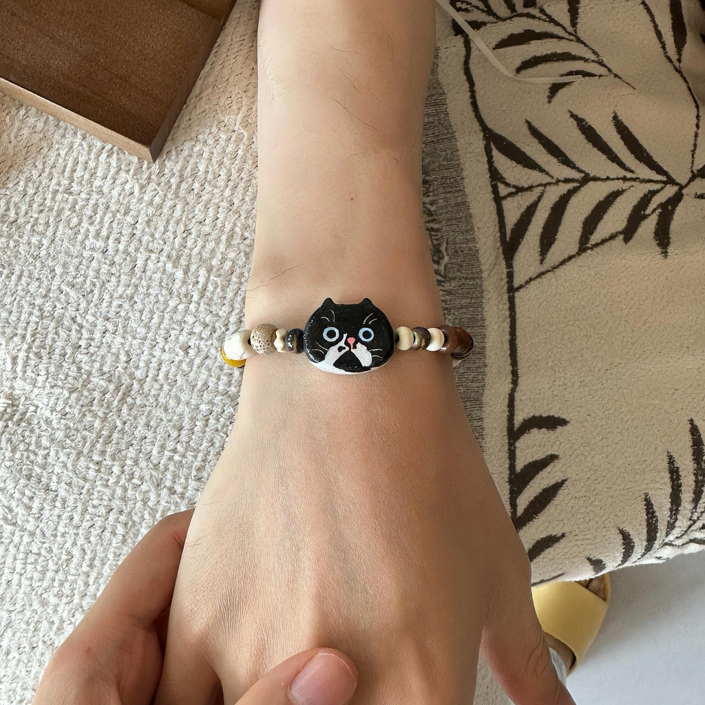 Custom Cat Portrait Bracelet – Handmade Beaded Pet Memorial Jewelry